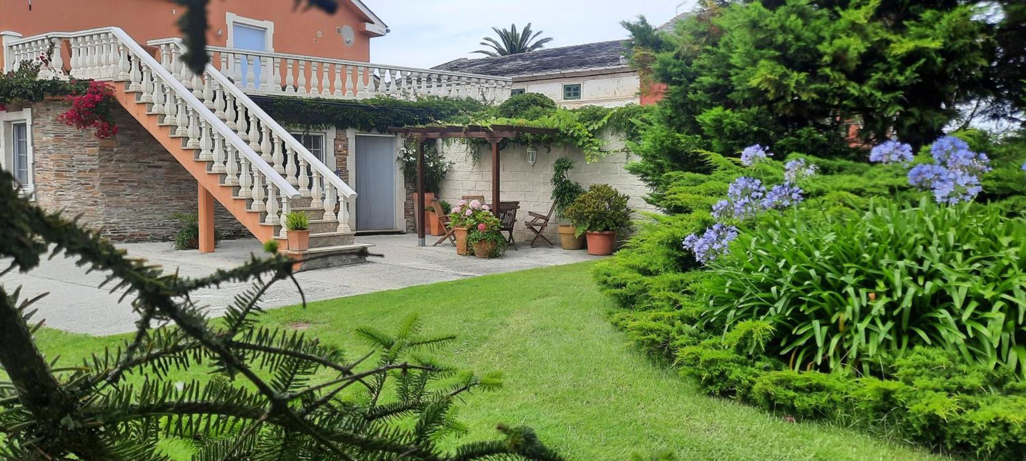 Apartamentos Turisticos Rosa Ribadeo Ruang foto